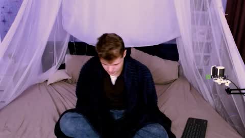 lucas_long_ online show from October 2, 1:10 pm