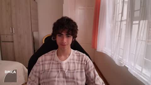 lucas_xo online show from September 28, 10:30 pm