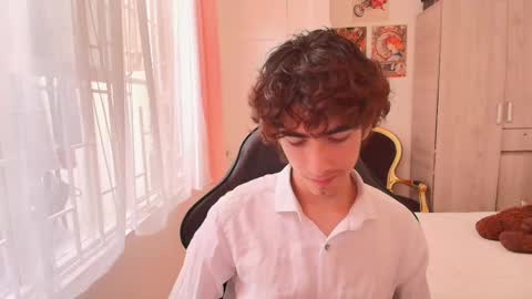 lucas_xo online show from October 15, 8:42 pm