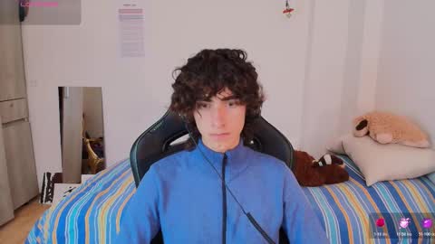 lucas_xo online show from March 2, 8:15 pm