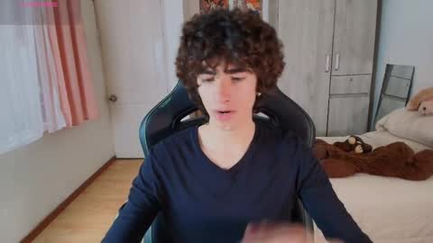 lucas_xo online show from December 21, 9:21 pm