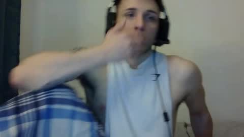 lucasbacon13 online show from December 2, 11:57 pm