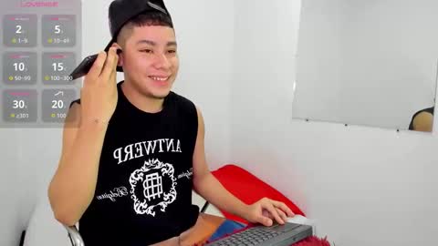 LUCAS TORREZ online show from February 14, 4:32 pm