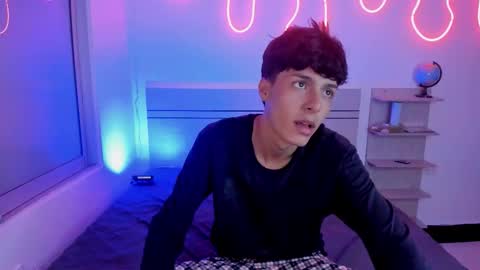 Luccas Ferreira online show from November 16, 7:27 pm