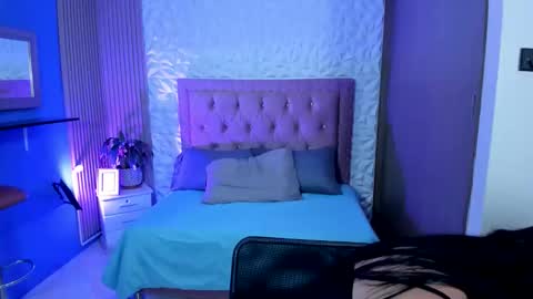 Snapshot of lucia_ht chatting on October 31, 5:30 am LUCIA online show from October 31, 5:30 am