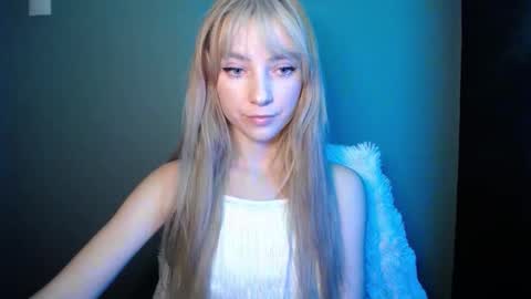 Lucy online show from November 28, 2:57 pm