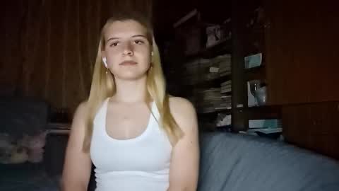 Snapshot of lucileourth chatting on September 28, 9:24 pm Monika online show from September 28, 9:24 pm