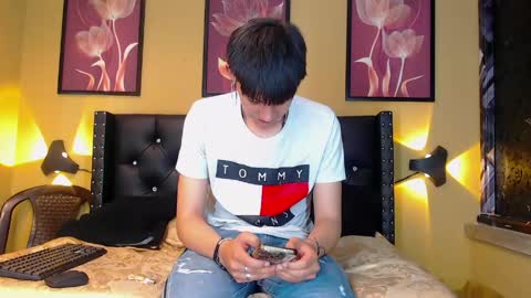 luckk_ online show from April 25, 4:58 am