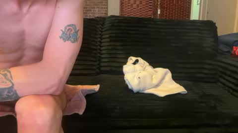 lucky_bme online show from March 28, 7:43 am