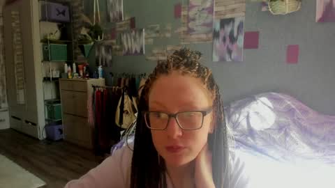 lucky_licky20 online show from May 25, 3:45 am