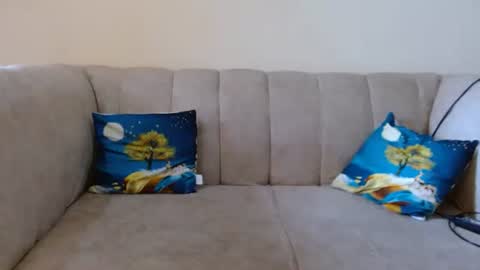 Crisiah online show from February 3, 10:47 am