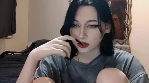 luckybastrad0677 online show from June 2, 11:18 pm
