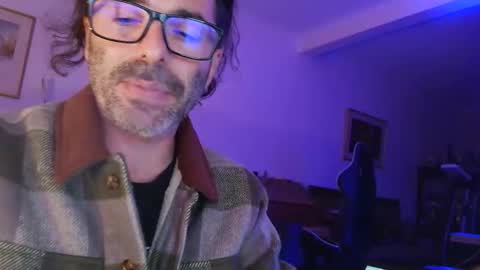 Snapshot of luckydrakex chatting on October 17, 7:18 pm Lucky online show from October 17, 7:18 pm