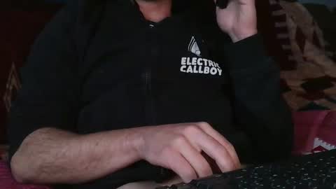 Snapshot of luckydrakex chatting on October 10, 5:08 pm Lucky online show from October 10, 5:08 pm