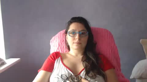 luckylinda23 online show from February 15, 12:04 pm