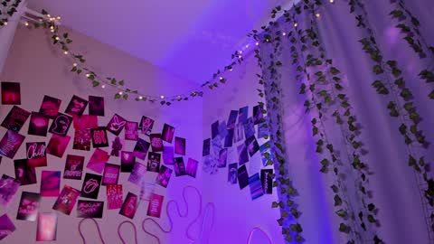 Snapshot of luckysexydoll chatting on January 22, 6:52 am Alisa online show from January 22, 6:52 am