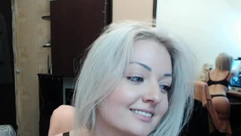 LuckyShot online show from May 9, 3:40 pm