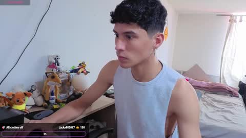 Lu Independent Model online show from March 18, 5:30 pm