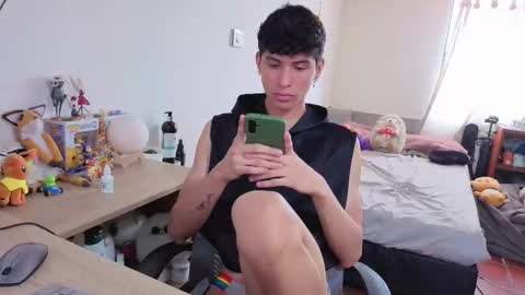 Lu Independent Model online show from February 24, 4:21 pm