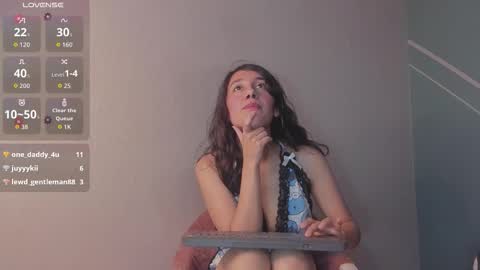 Lucy Herrera online show from October 9, 1:33 am