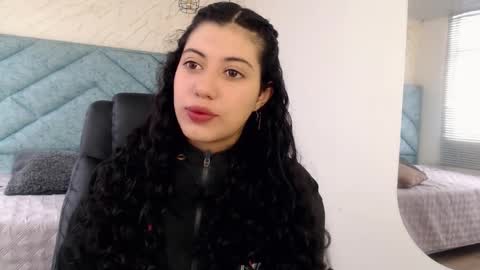 Lucy Greys online show from February 18, 1:22 pm