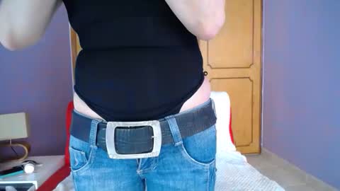  SleepyAbuela online show from February 19, 1:21 pm