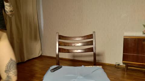 Lucy online show from April 5, 5:59 am