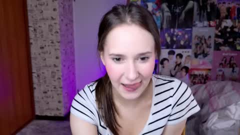 Lucy Rose online show from November 27, 2:36 pm