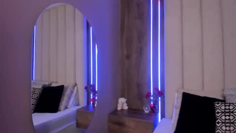 Lucy online show from March 24, 6:36 pm