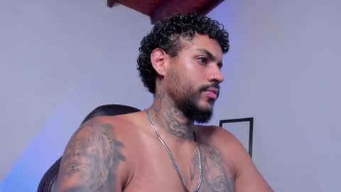 Luigi Vitale online show from March 17, 1:10 am