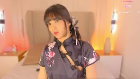 L U I S A online show from December 19, 8:37 pm