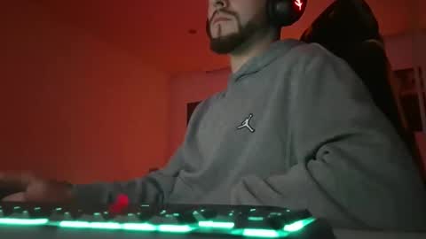 lukasschoetz online show from January 12, 7:32 pm