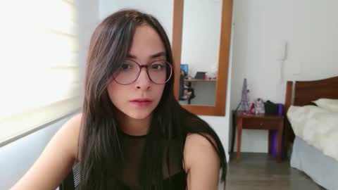 Luli online show from May 11, 4:04 pm