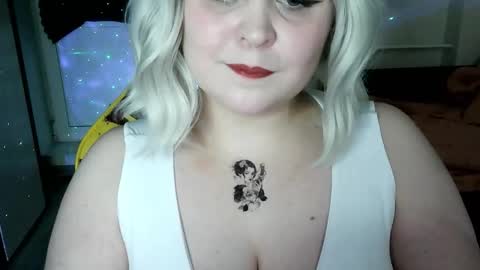 lulovia online show from February 16, 10:08 pm