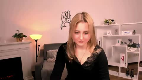 Lily online show from April 29, 1:49 pm