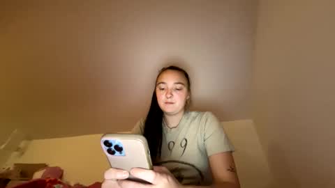 lulubaby03 online show from November 30, 6:20 am