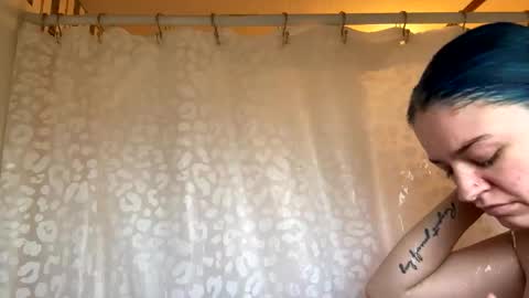 Connie online show from November 18, 9:29 pm