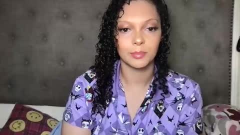 LuLu Valenttine Hot Sexy HawaiianCape Verde online show from April 15, 1:25 pm