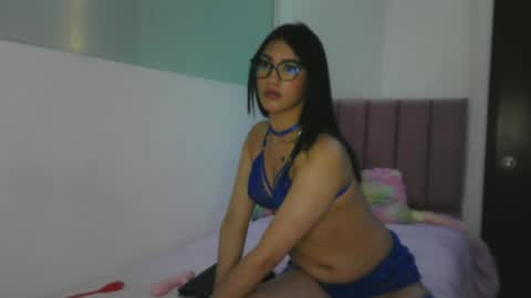luna883342 online show from June 20, 9:54 pm