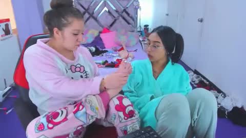 luna_analya online show from May 9, 6:58 pm