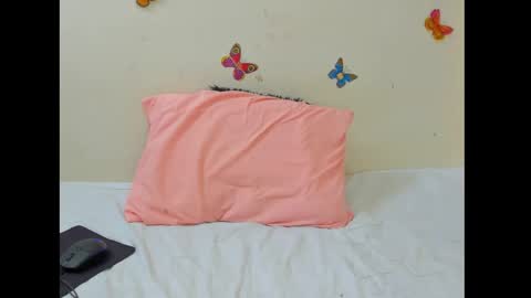 Luna online show from May 6, 2:34 pm