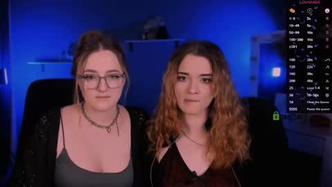 luna_berryy online show from September 10, 7:37 pm