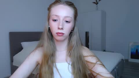 Luna online show from February 20, 8:03 pm