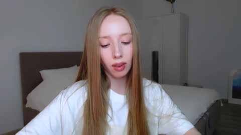 Luna online show from February 27, 7:58 pm