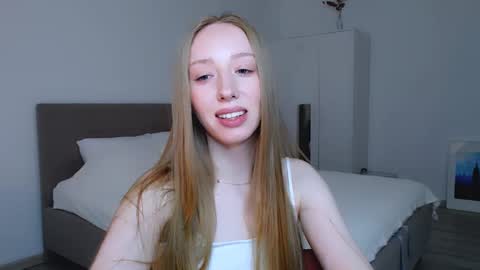 Luna online show from February 22, 7:36 pm