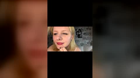 Luna online show from April 21, 2:02 pm