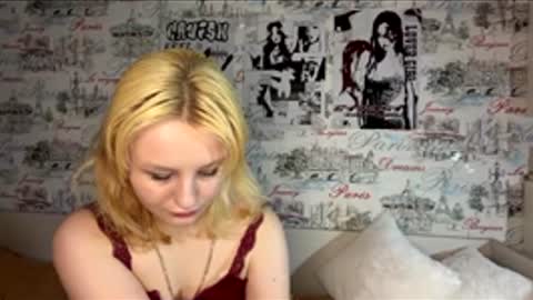 Luna online show from March 31, 8:20 pm