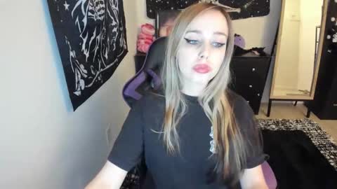 Luna online show from November 30, 8:32 am