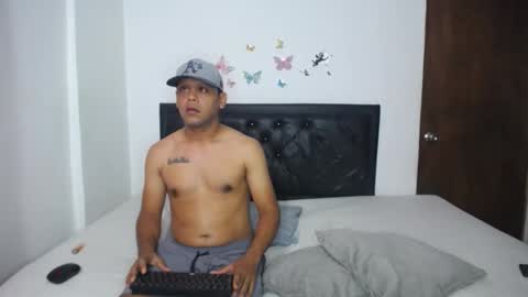 Luna y pitufo online show from December 17, 10:22 am