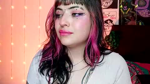 Snapshot of luna_ray420 chatting on December 15, 12:07 am MISS LUNA  online show from December 15, 12:07 am